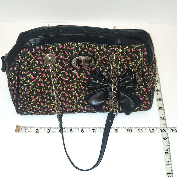 Betsey Johnson Betseyville Vegan Floral Stud Bow  Quilted Shoulder Bag Purse - Picture 15 of 17